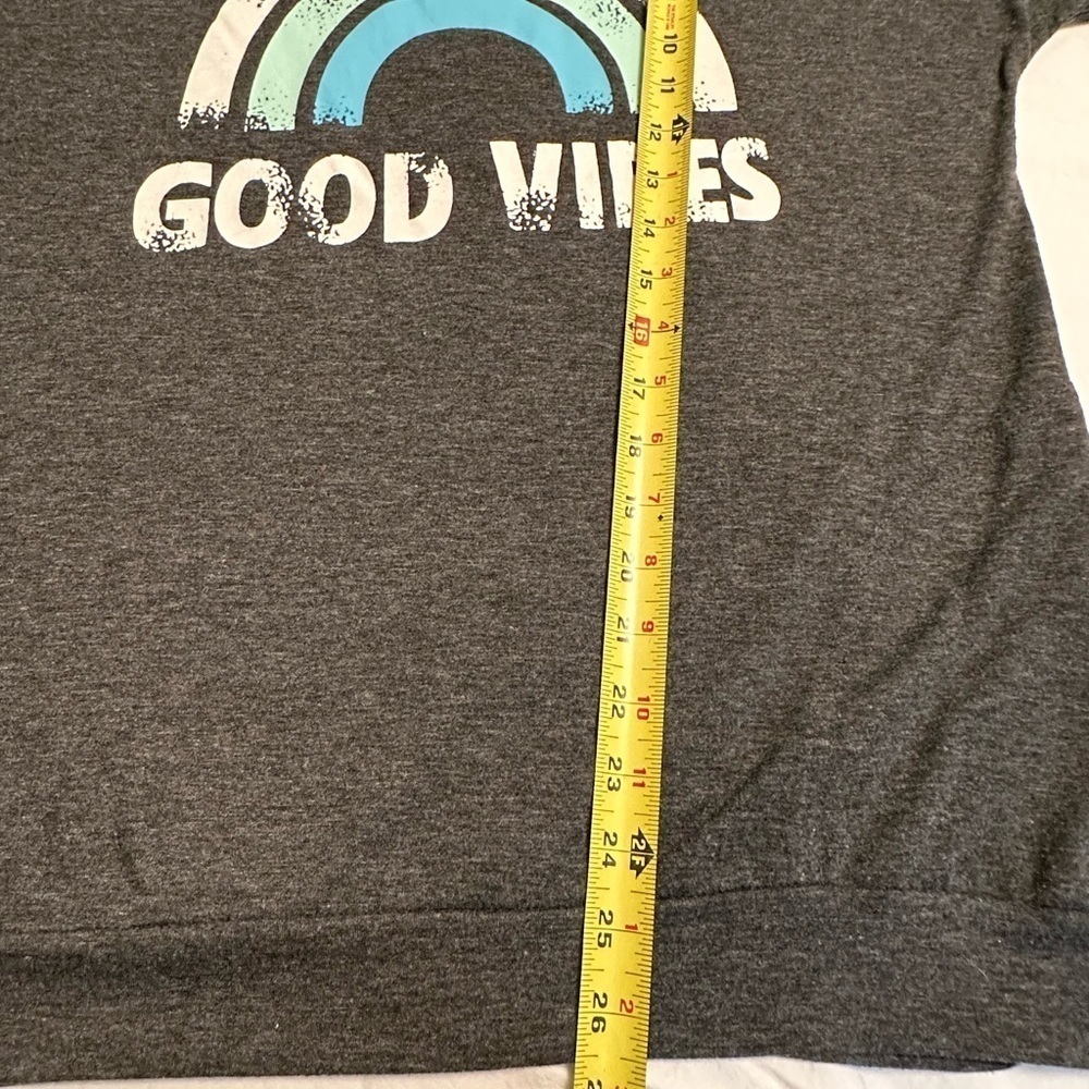 🎉Good Vibes Shirt, Womens Size Medium, Boutique - Picture 7 of 11
